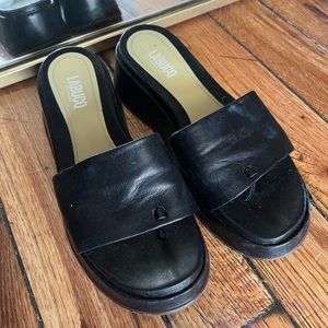 Labucq Flatform Sandal